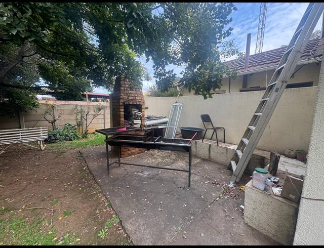 4 BEDROOM HOUSE FOR SALE IN DALVIEW